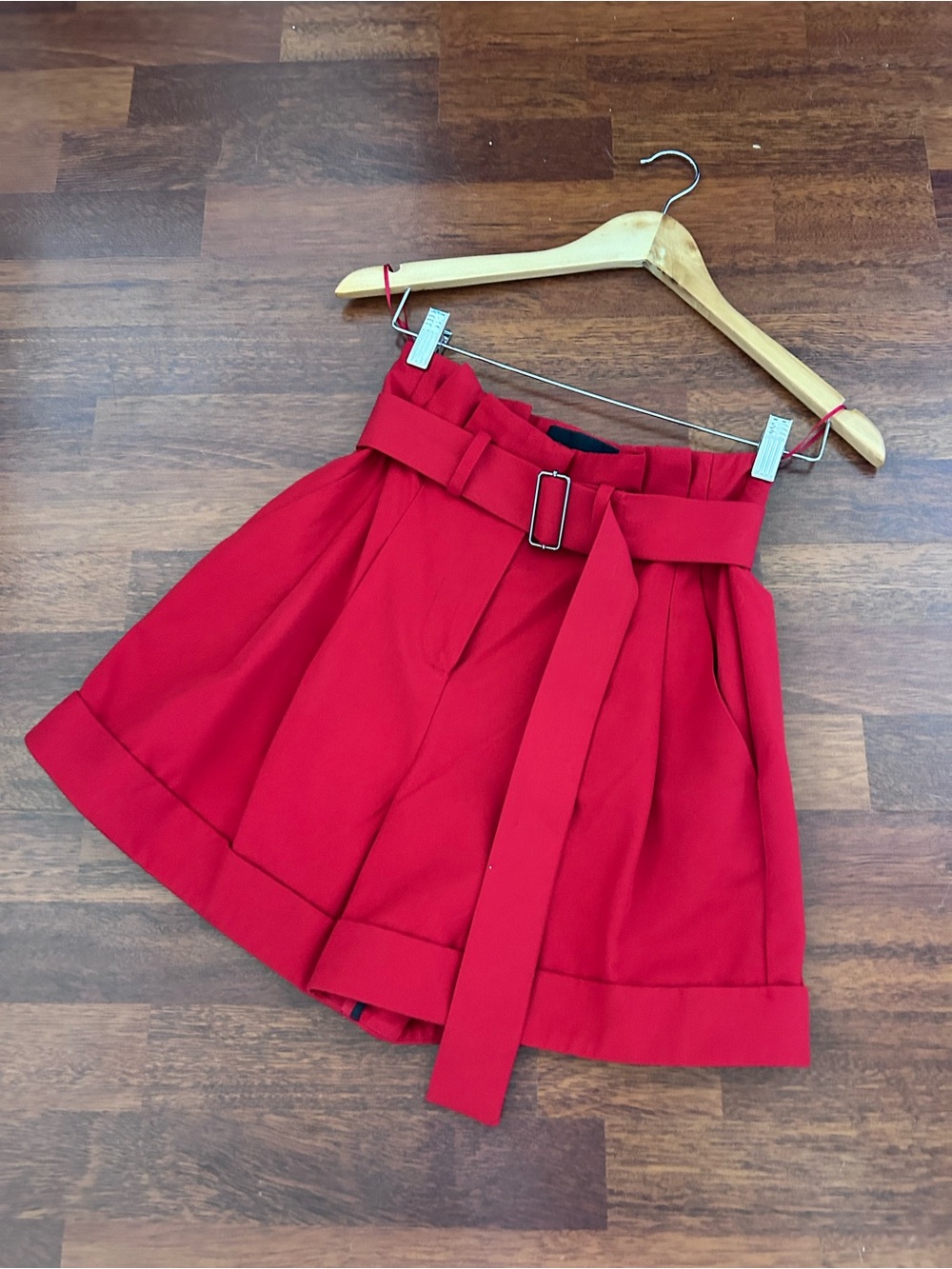 NICHOLAS Gathered Waistline Pleated High Rise Belted Shorts US 2 Red